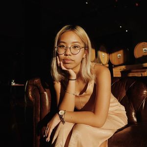 Meet your Posher, Crystal